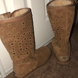 Like new uggs